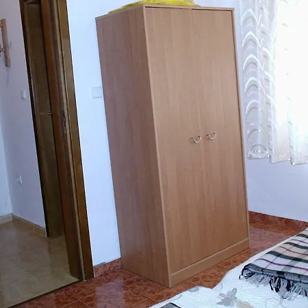 Iva Dimitrov شقة